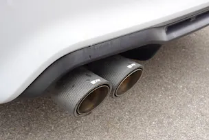BMW M2 Competition "CH Auto * Intérieur Carbon * Sièges Electriques Mémoire * Volant Alcantara * Harman Kardon * Remus *"