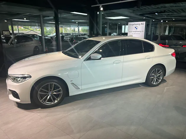 BMW 530e xDrive Pure M Sport Edition Steptronic