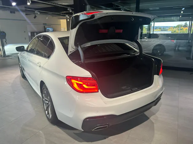 BMW 530e xDrive Pure M Sport Edition Steptronic