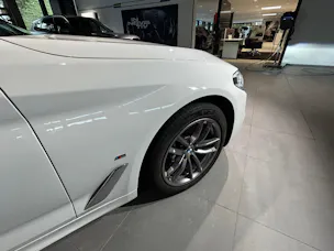 BMW 530e xDrive Pure M Sport Edition Steptronic