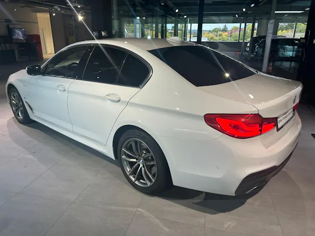 BMW 530e xDrive Pure M Sport Edition Steptronic