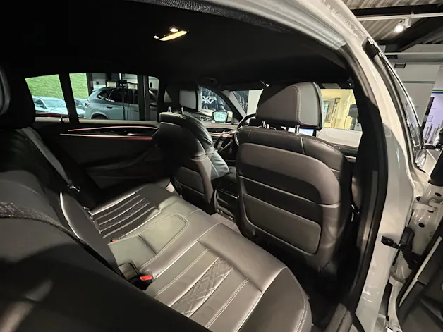BMW 530e xDrive Pure M Sport Edition Steptronic