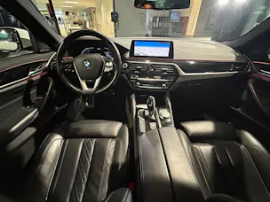 BMW 530e xDrive Pure M Sport Edition Steptronic