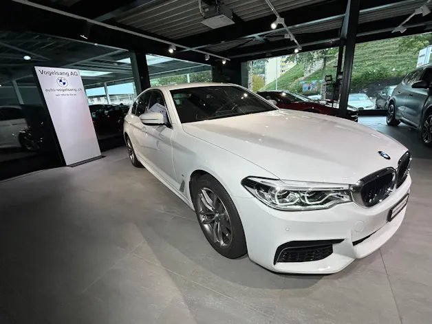 BMW 530e xDrive Pure M Sport Edition Steptronic