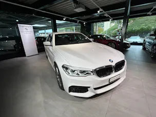 BMW 530e xDrive Pure M Sport Edition Steptronic