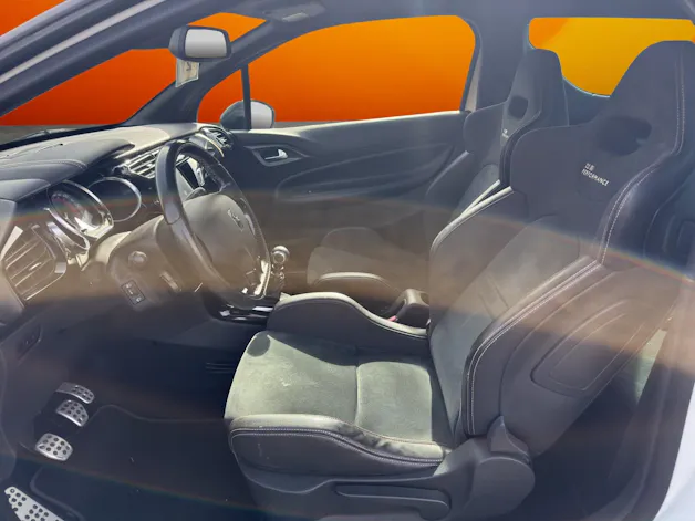 DS AUTOMOBILES DS 3 1.6 THP Performance