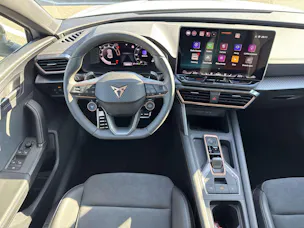 CUPRA LEON ST 2.0 TSi VZ 333PS 4Drive DSG-Auotmat