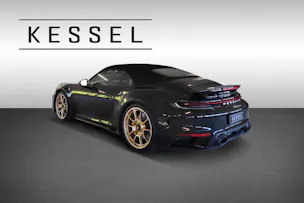 PORSCHE 911 Turbo S Cabriolet PDK