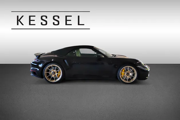 PORSCHE 911 Turbo S Cabriolet PDK