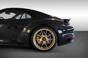 PORSCHE 911 Turbo S Cabriolet PDK