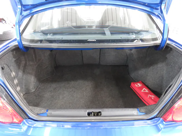 Subaru Impreza 2.0 Turbo 4WD WRX Fixpreis !!!