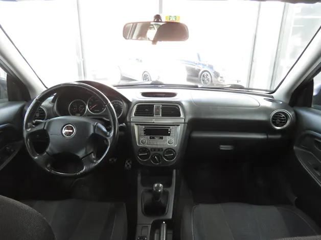 Subaru Impreza 2.0 Turbo 4WD WRX Fixpreis !!!