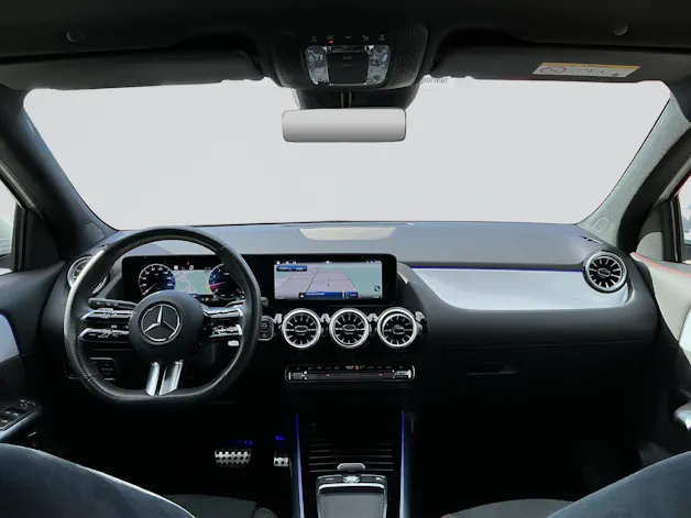 MERCEDES-BENZ GLA 200 AMG Line 7G-DCT