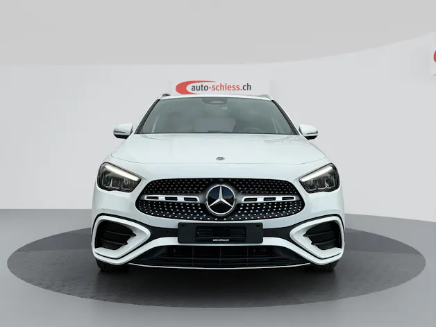 MERCEDES-BENZ GLA 200 AMG Line 7G-DCT