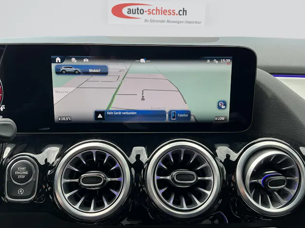MERCEDES-BENZ GLA 200 AMG Line 7G-DCT