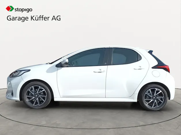 Toyota Yaris 1.5 Team Deutschland e-CVT