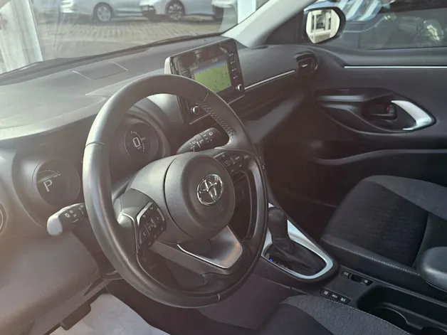 Toyota Yaris 1.5 Team Deutschland e-CVT