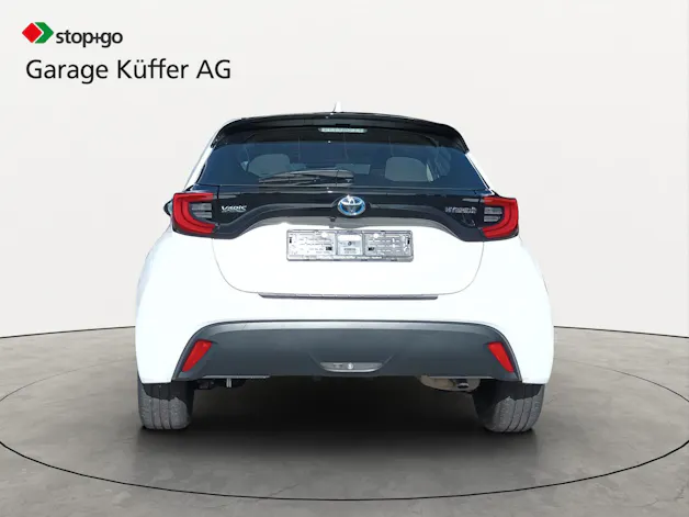 Toyota Yaris 1.5 Team Deutschland e-CVT