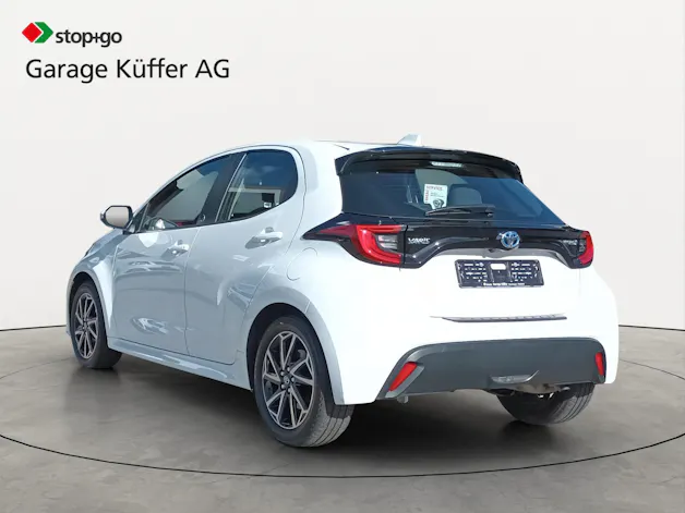 Toyota Yaris 1.5 Team Deutschland e-CVT