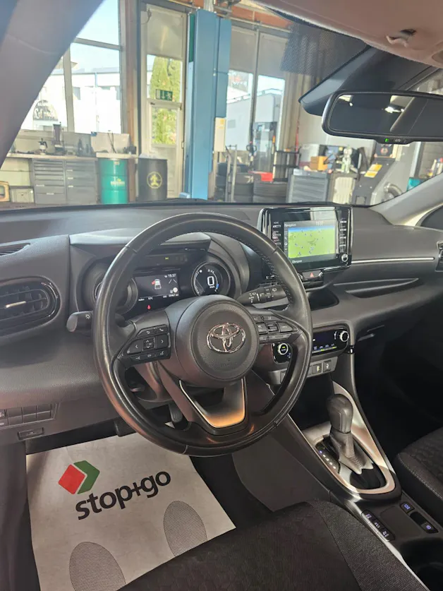 Toyota Yaris 1.5 Team Deutschland e-CVT