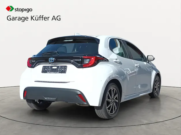 Toyota Yaris 1.5 Team Deutschland e-CVT