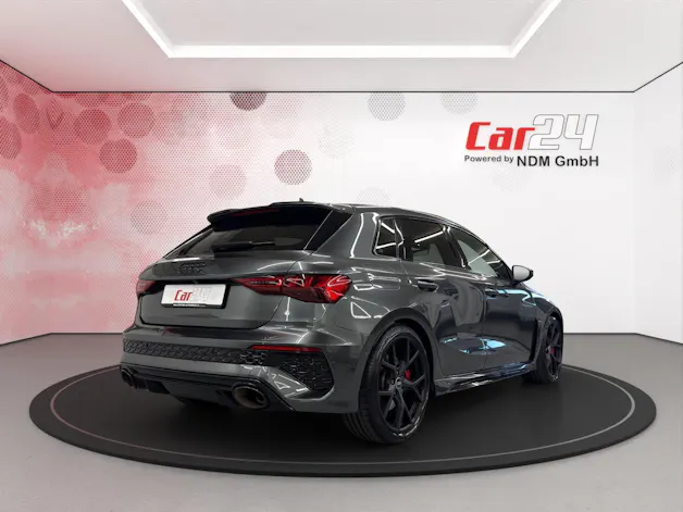 AUDI RS3 Sportback 2.5 TSI quattro S-tronic * Ceramic Bremse *