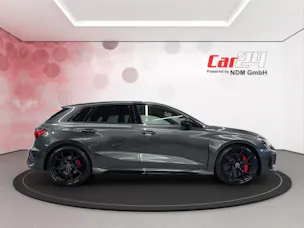 AUDI RS3 Sportback 2.5 TSI quattro S-tronic * Ceramic Bremse *