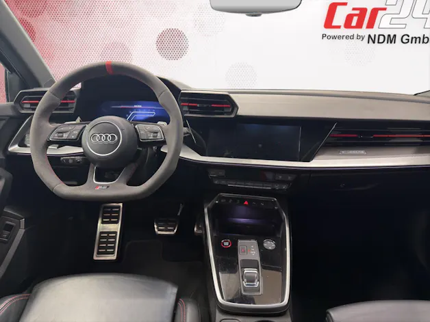 AUDI RS3 Sportback 2.5 TSI quattro S-tronic * Ceramic Bremse *