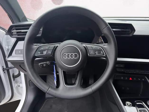 AUDI A3 Sportback 35 TFSI S line Attraction S-tronic * CH-Fahrzeug *