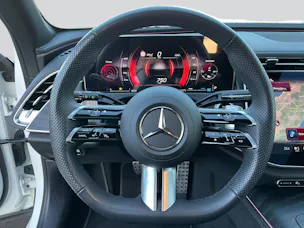MERCEDES-BENZ E 220 d T 4 Matic AMG Line