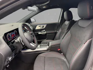 MERCEDES-BENZ GLA 200 Night Star 7G-DCT