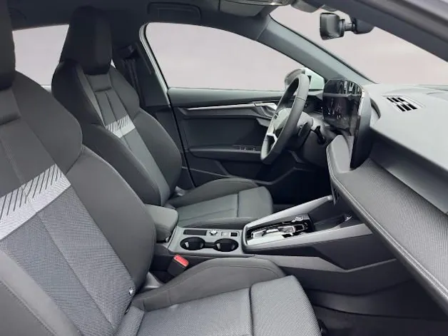 AUDI A3 Sportback TFSI 85 kW Ambition S-tronic