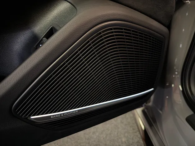 AUDI RS4 Avant quattro tiptronic