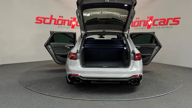 AUDI RS4 Avant quattro tiptronic