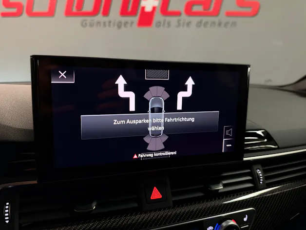 AUDI RS4 Avant quattro tiptronic