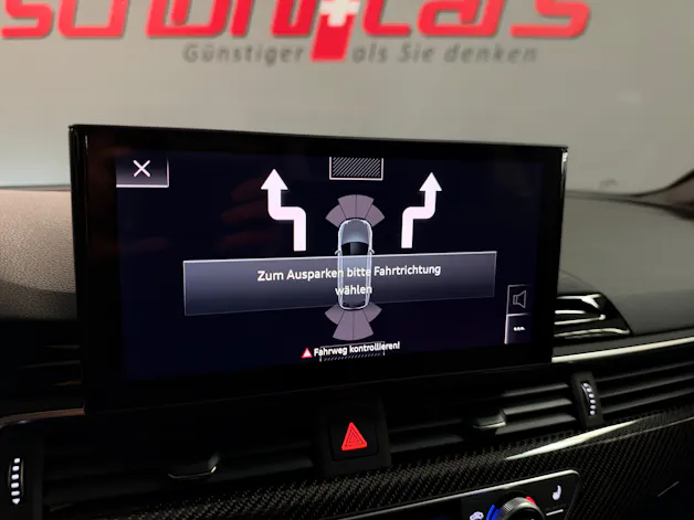AUDI RS4 Avant quattro tiptronic