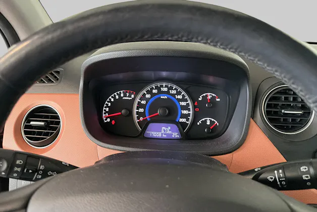 HYUNDAI i10 1.2 Amplia