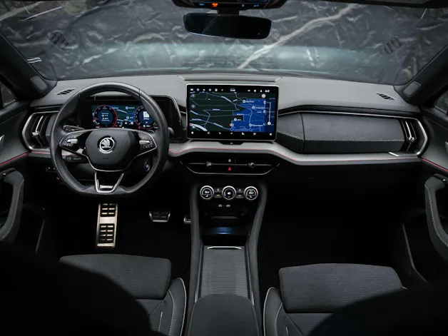 SKODA Kodiaq 2.0 TDI Sportline 4x4 *5 Jahre Werksgarantie*Matrix LED*Lenkradheizung*AHK*
