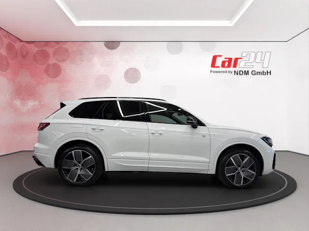 VW Touareg 3.0 TDI Black R-Line Tiptronic