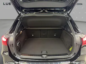 MERCEDES-BENZ GLA 220d 4Matic 8G-DCTSwiss Star