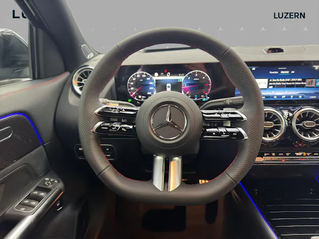 MERCEDES-BENZ GLA 220d 4Matic 8G-DCTSwiss Star