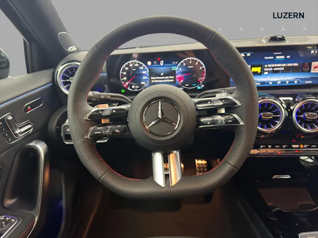 MERCEDES-BENZ A 200 Night Star 7G-DCT
