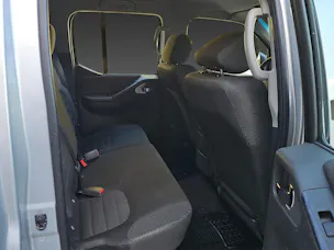 NISSAN Navara Double Cab XE 2.5 dCi 4WD