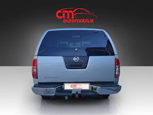 NISSAN Navara Double Cab XE 2.5 dCi 4WD