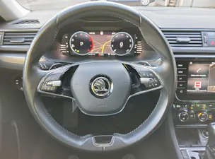 SKODA Superb Combi 2.0 TDi Style 4x4 DSG