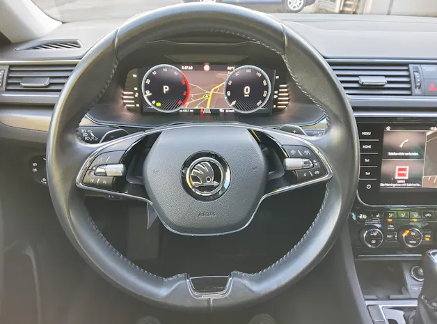 SKODA Superb Combi 2.0 TDi Style 4x4 DSG