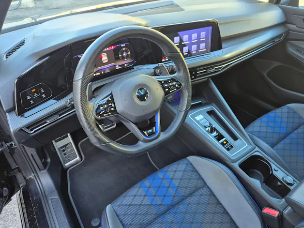 VW Golf 2.0 TSI R // Performance // DSG 4Motion