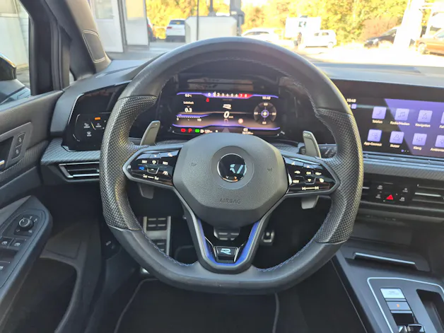 VW Golf 2.0 TSI R // Performance // DSG 4Motion