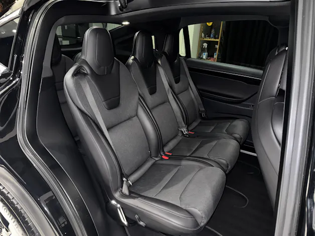 Tesla Model X 75 D | CH | 7Plätzer |
