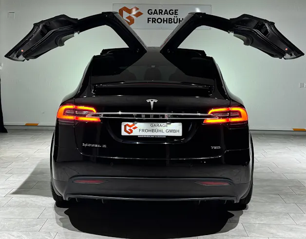 Tesla Model X 75 D | CH | 7Plätzer |
